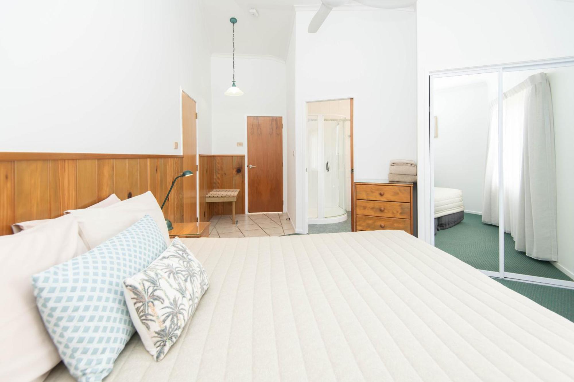 โอเชียน บรีซ Apartment เบิร์นท์ไพน์ ภายนอก รูปภาพ
